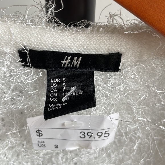 H&M sweater NWT Size S - Picture 3 of 5